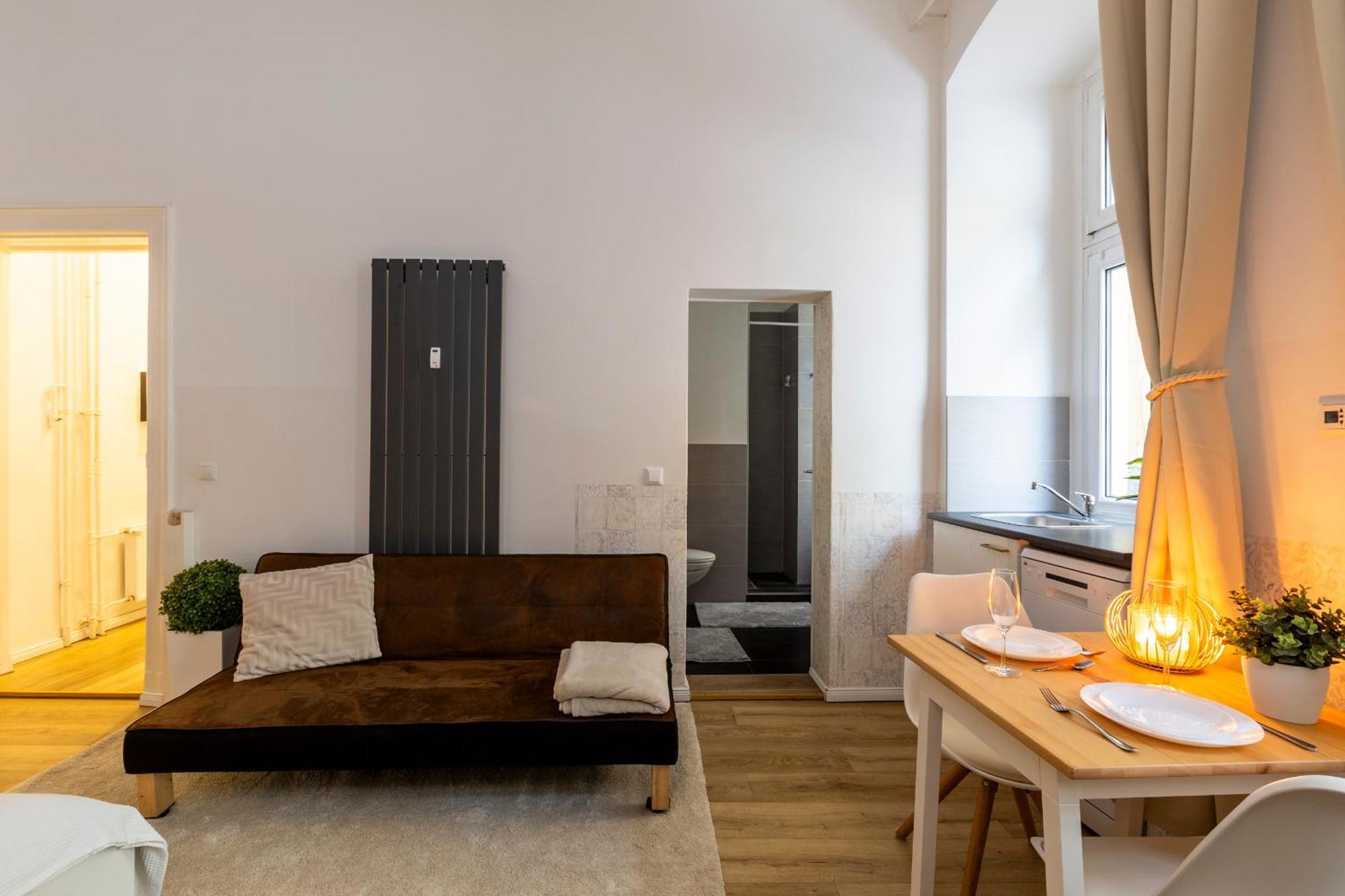 Lovely Place In The Heart Of Prenzlauer Berg Berlin Exterior photo