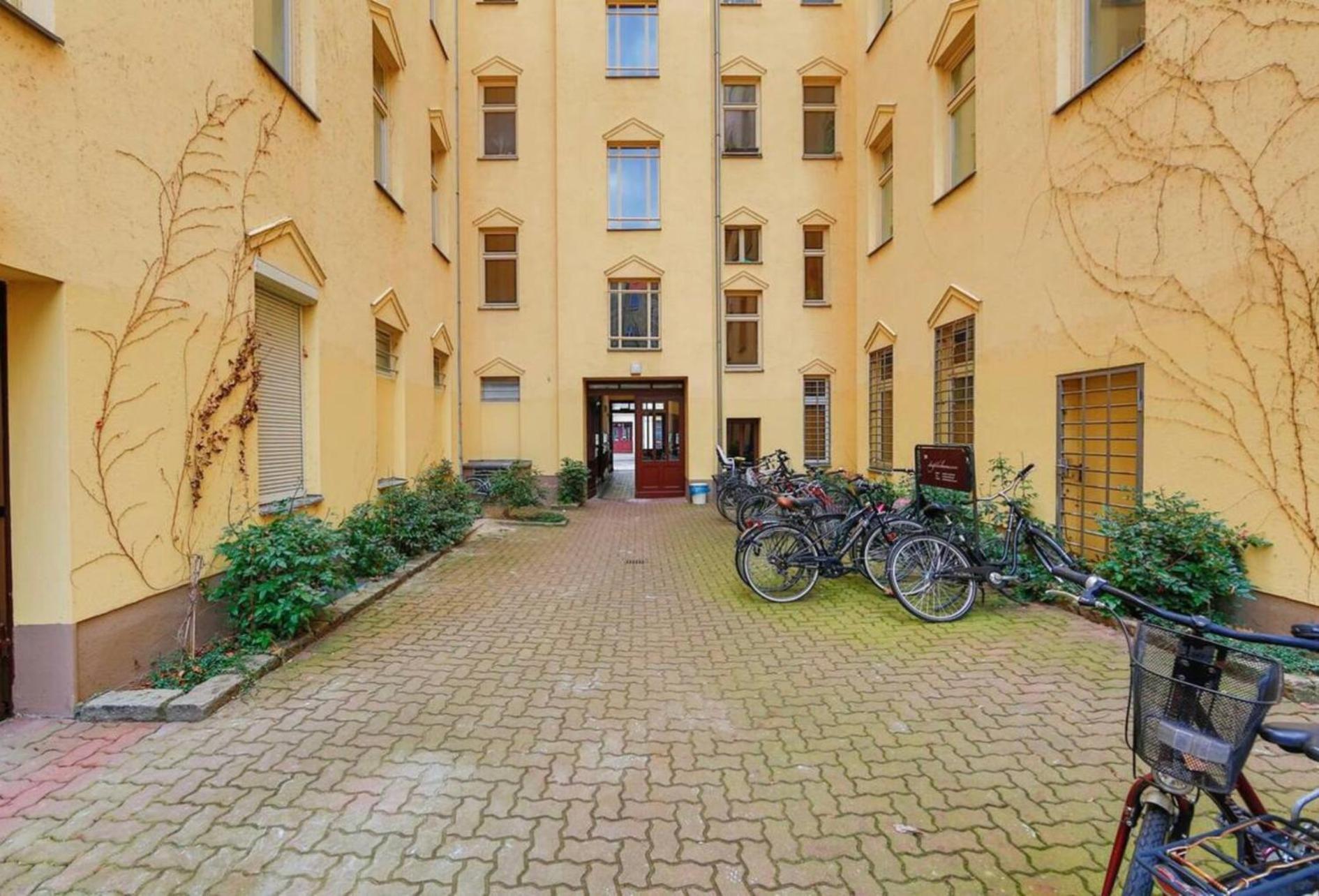 Lovely Place In The Heart Of Prenzlauer Berg Berlin Exterior photo